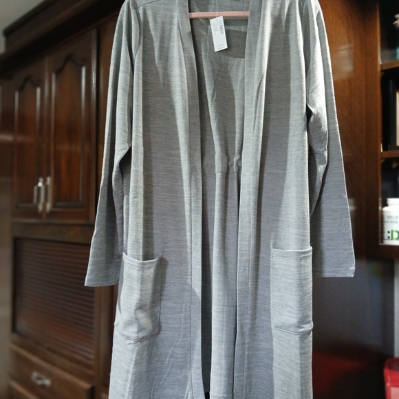 Maurices Light Gray Women's Cardigan - Picture 2 of 6